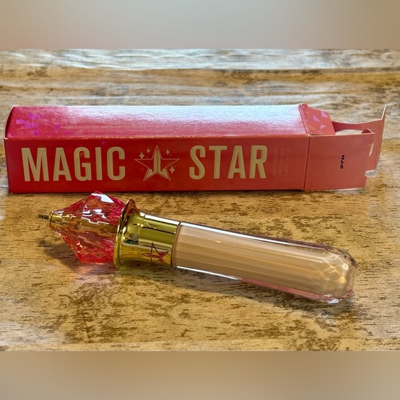 NEW Jeffree Star Magic Star Concealer Color is C2 - Picture 1 of 8